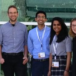 Light microscopy team attends FoM 2017